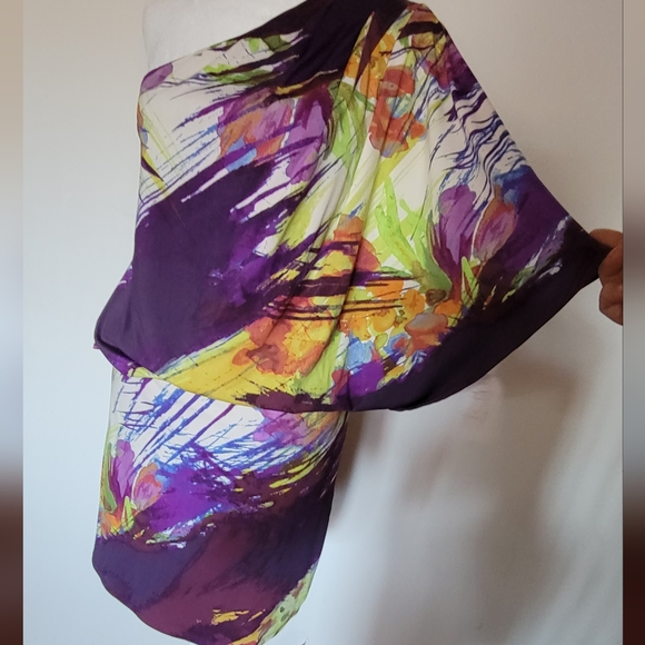 Dress - Picture 7 of 7